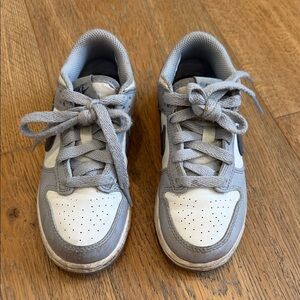 Nike Dunks Kids Sneakers in Gray and White